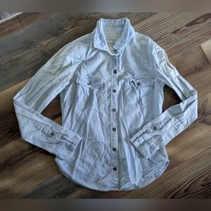Abercrombie & Fitch A&F Denim Light Acid Wash Button Down Collared Shirt XS